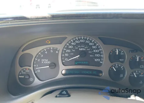 2004 GMC Yukon Denali z USA, uszkodzony, nr VIN 1GKEK63U24J310222